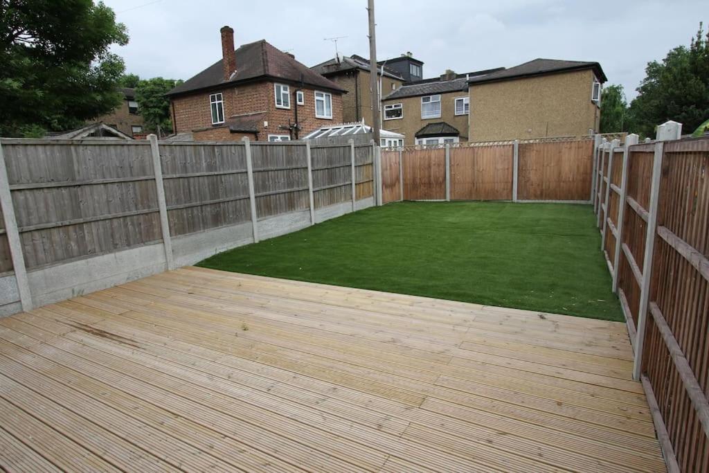 Lovely One Bed Apartment-Near All Transport-Village-Freeparking London Ngoại thất bức ảnh