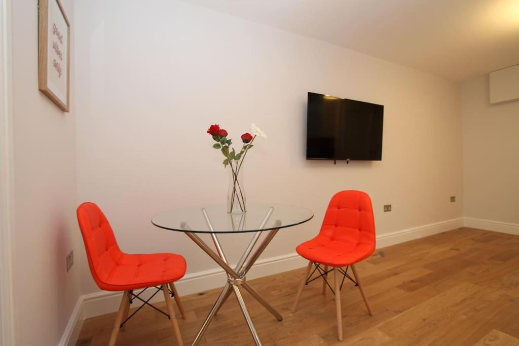 Lovely One Bed Apartment-Near All Transport-Village-Freeparking London Ngoại thất bức ảnh